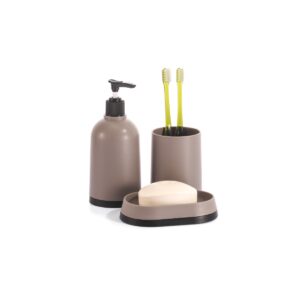 ΑΞΕΣΟΥΑΡ ΜΠΑΝΙΟΥ ΔΙΑΦΟΡΑ