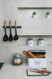 ΟΙΚΙΑΚΑ ΕΙΔΗ